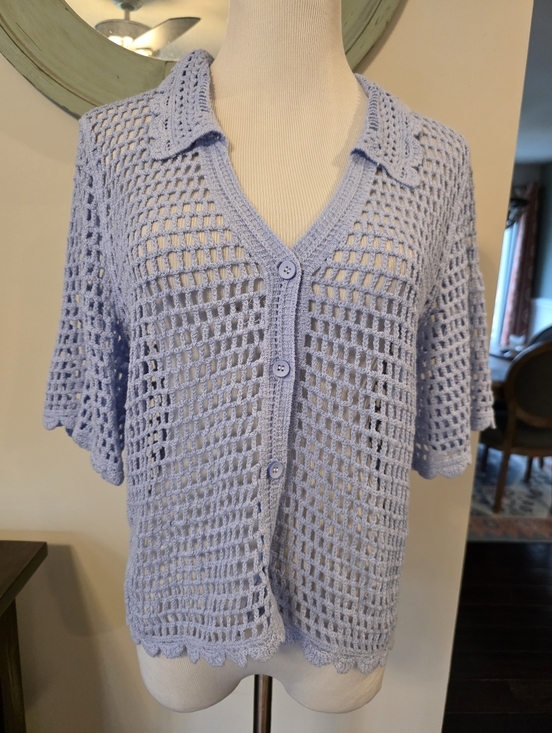 Ultra Pink Tops - Ultra Pink Size Medium Open Knit Crochet Button Scallop Grandmacore Cottagecore
